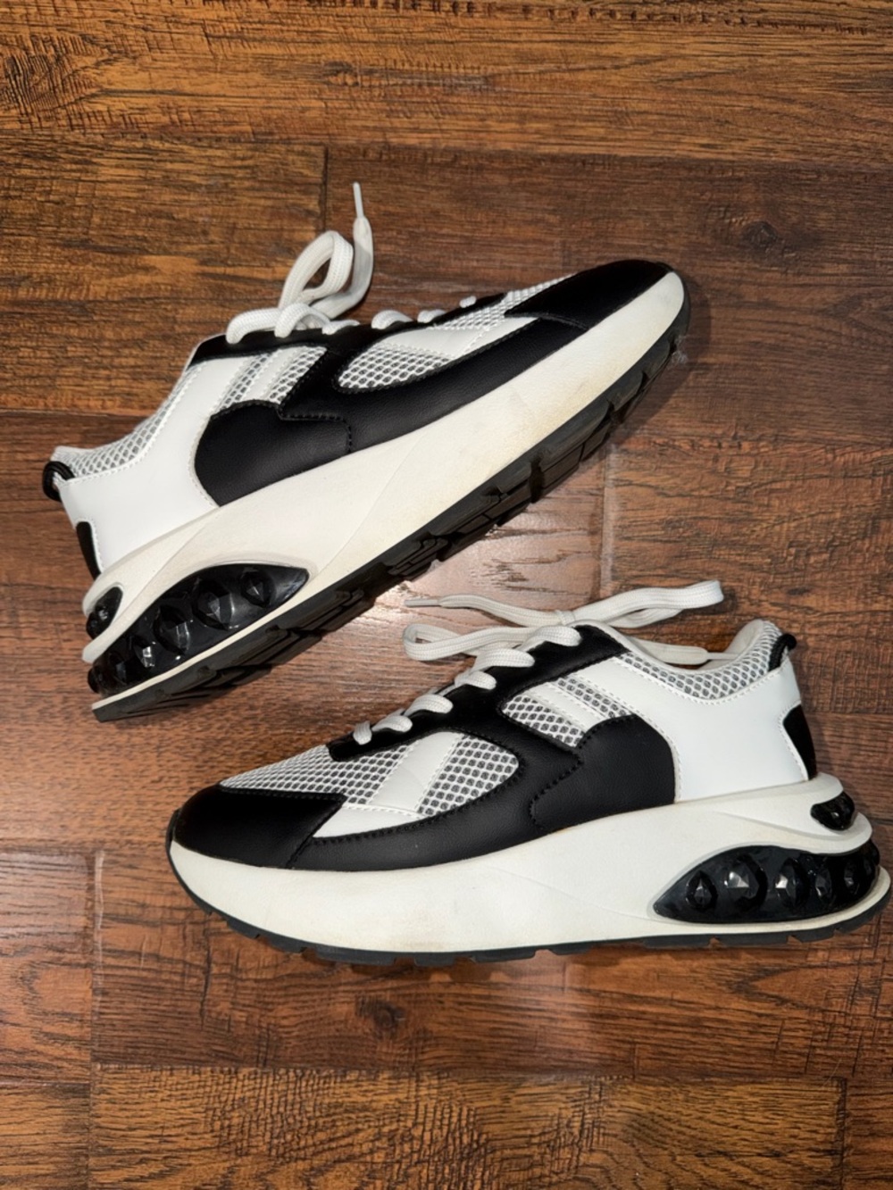 Steve Madden Logan Platform Sneakers - Black and White